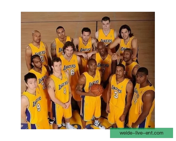 好久不见！38岁拜纳姆洛杉矶骑行 记得他曾助湖人两连冠辉煌